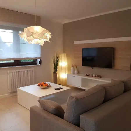 Holiday home Caloroczne Domki Wakacyjne Irys & Bratek - 365pam *